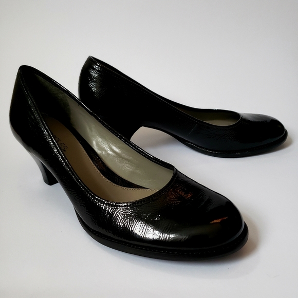 aerosoles patent leather pumps